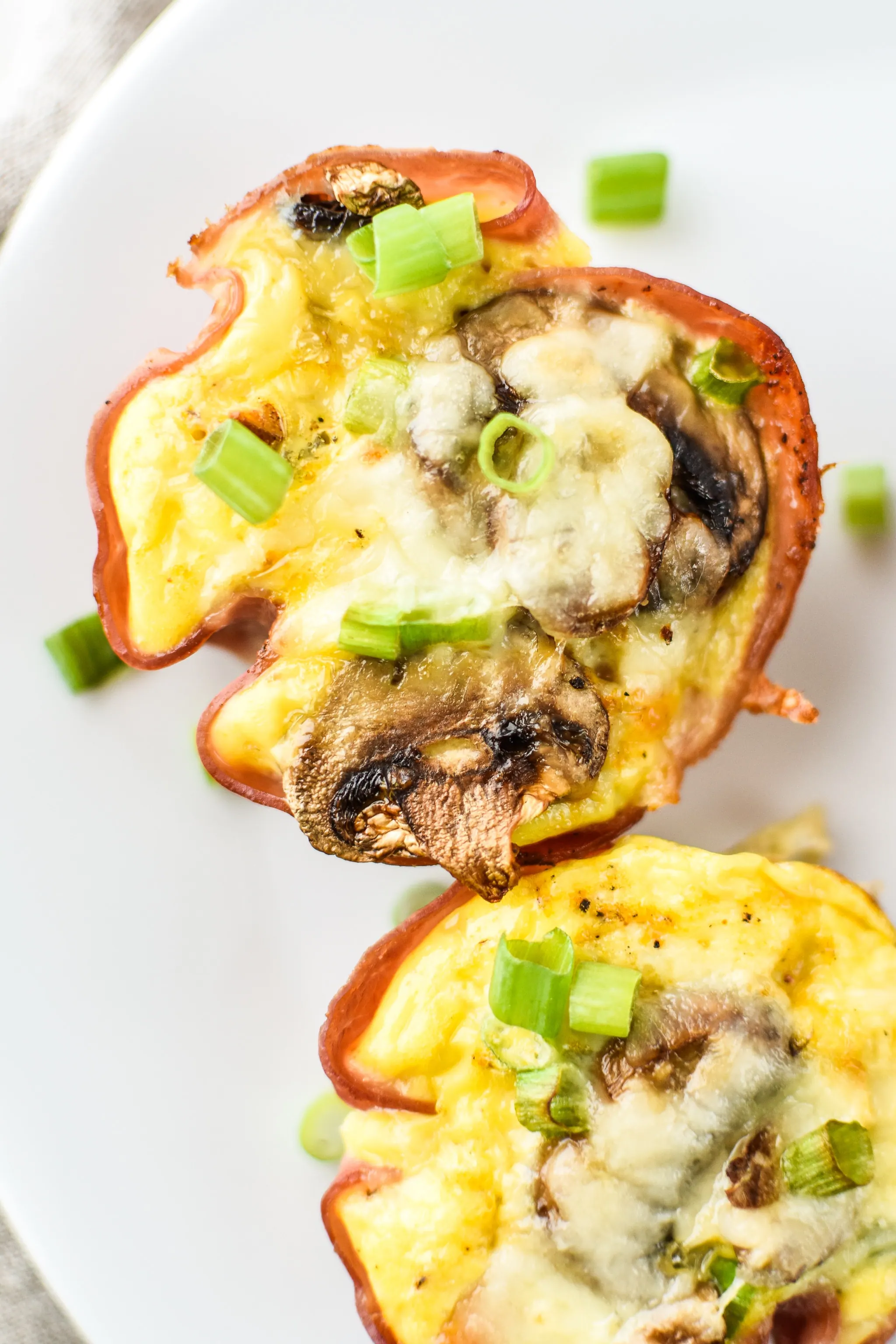 https://mealplanaddict.com/wp-content/uploads/2018/06/8-ham-egg-cups-close-up.jpg