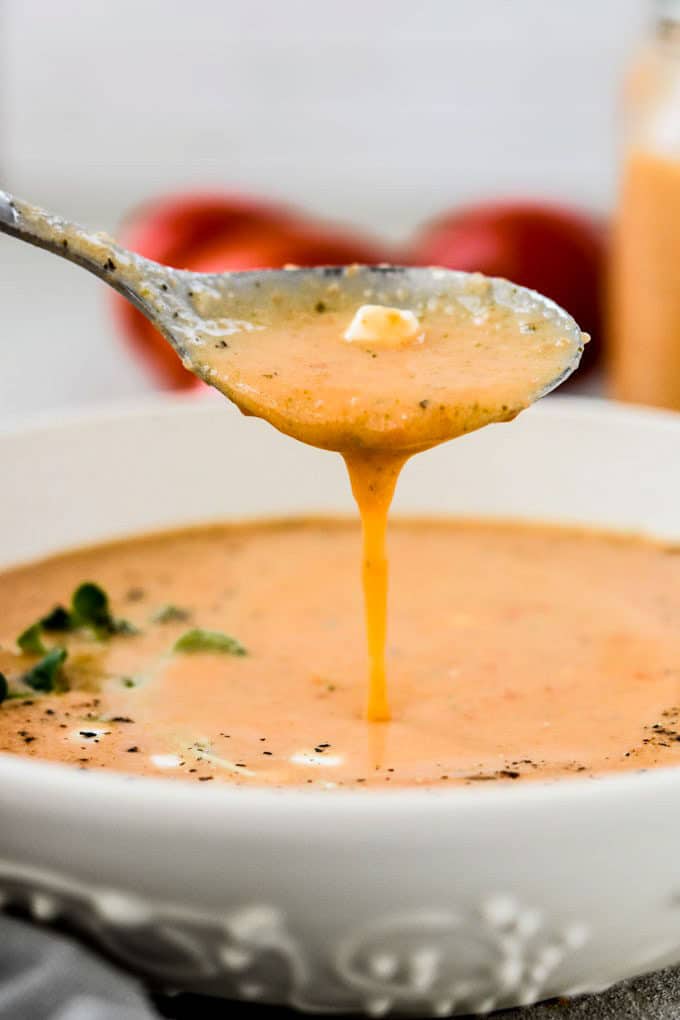 Instant_Pot_Smoky-Tomato_soup_onspoon