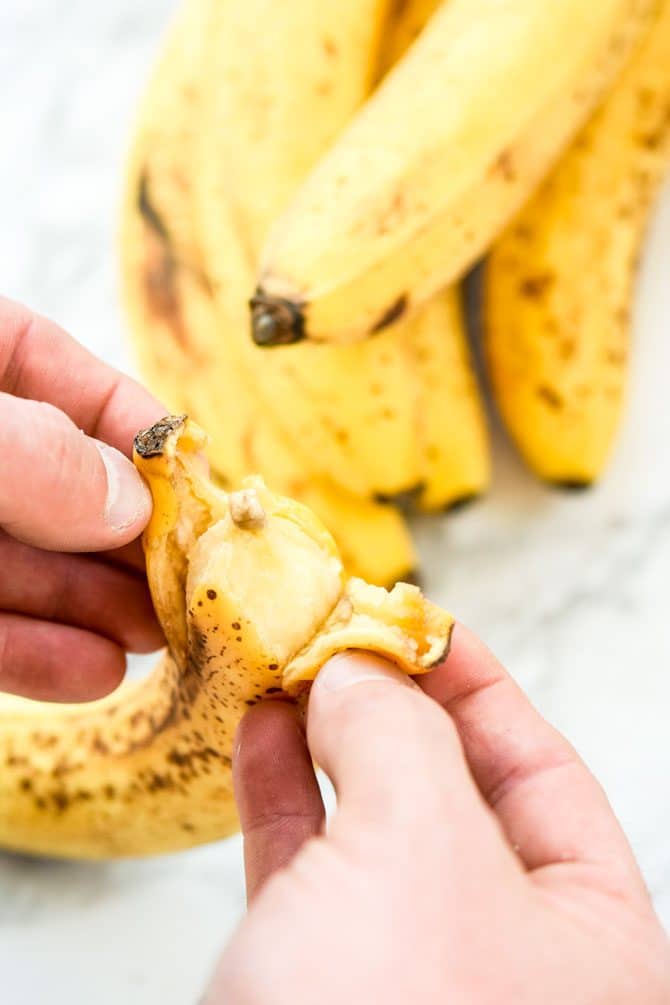 How to Freeze Bananas peeling