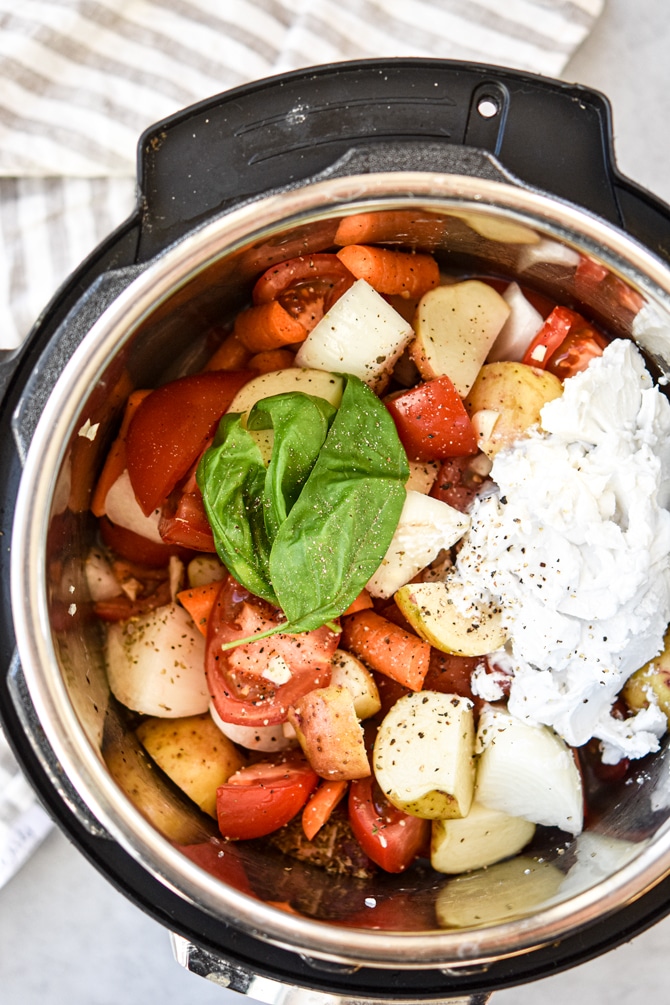 Simple Instant Pot Tomato Basil Soup ingredients