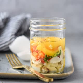Mason Jar Omelettes with veggies and egg