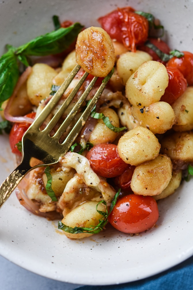 Italian Sheet Pan Gnocchi {20 minute dinner} - Meal Plan Addict